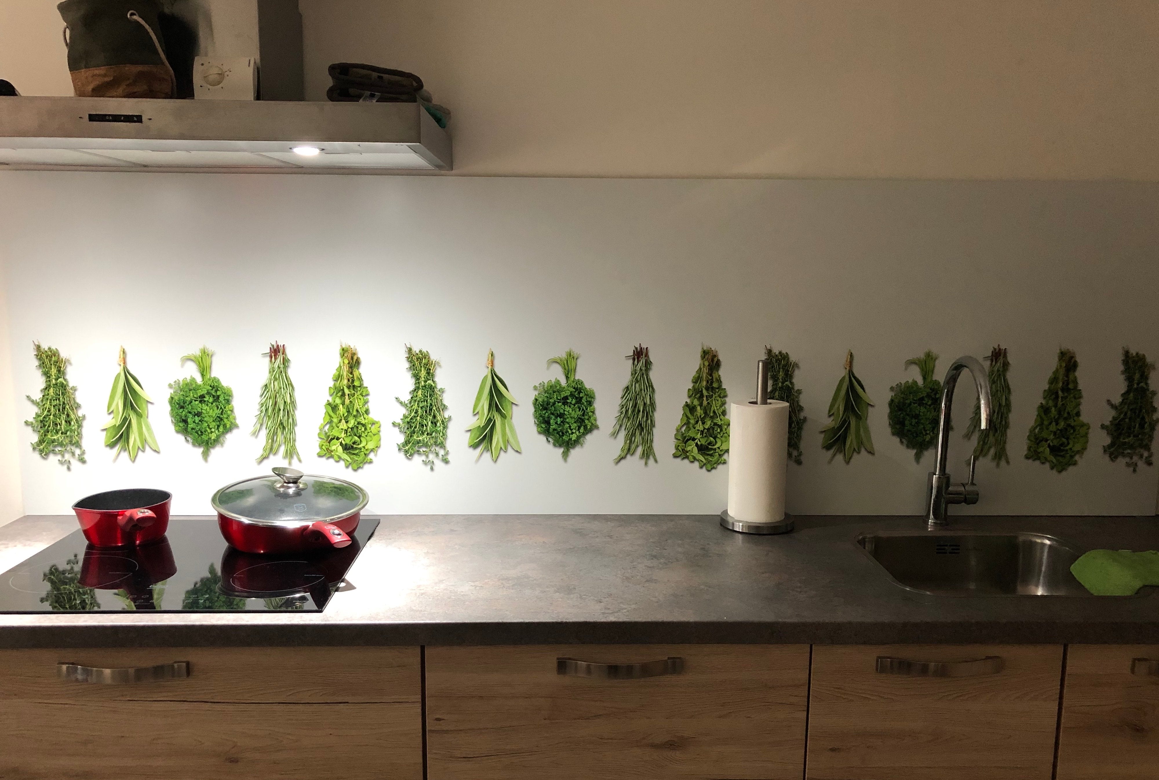 Kitchen wall - Herb bunches
