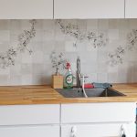 Antikes Fliesendesign mit Blossom