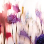 Crédence aquarelle fleurs DW6004 avec fleurs translucides roses et violettes sur fond clair