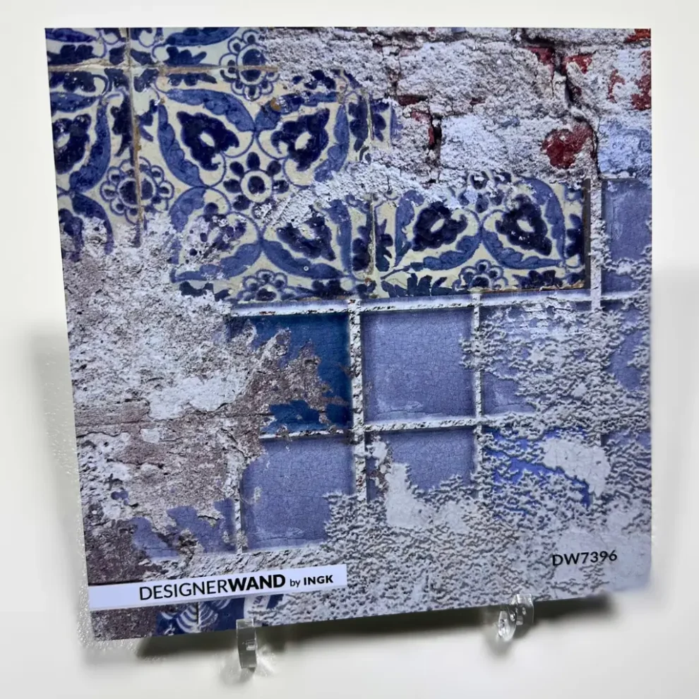 Sample of DW7396 backsplash with weathered bricks, concrete and blue ornamental tiles