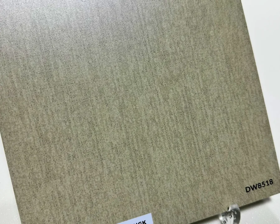 Muster der hellen moosgrünen Texture Moss Light Küchenrückwand mit feinem Leinenmotiv.