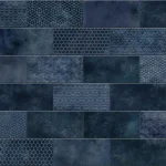 Donkerblauwe patroontegel spatwand DW8551 met geometrische motieven in navy blue en petrol