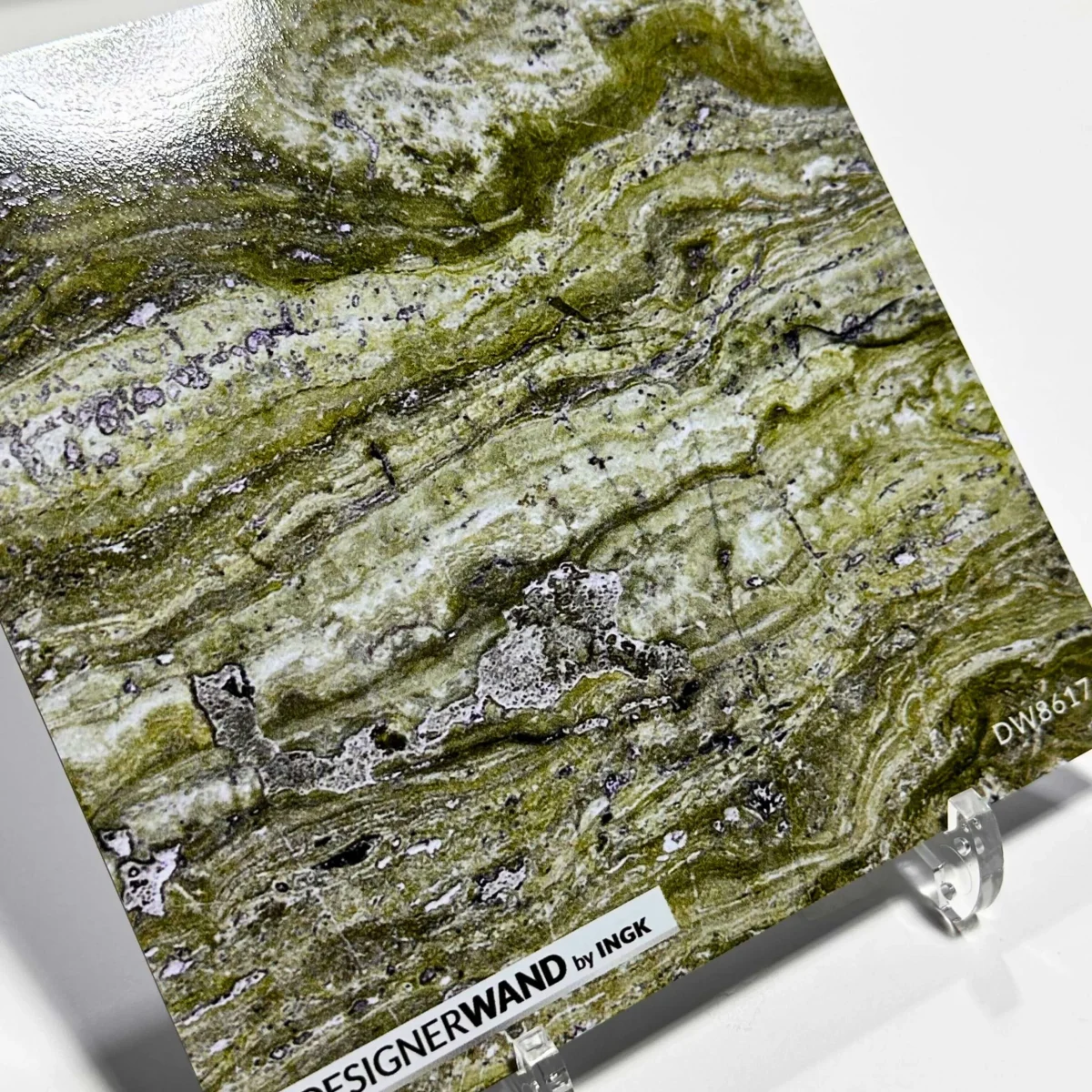 Sample of backsplash DW8617 Green Marble with unique green marble pattern and veining