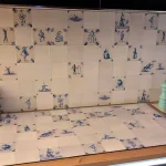 Delfts blauwe crédence de cuisine met molentjes en figuurtjes – klantresultaat