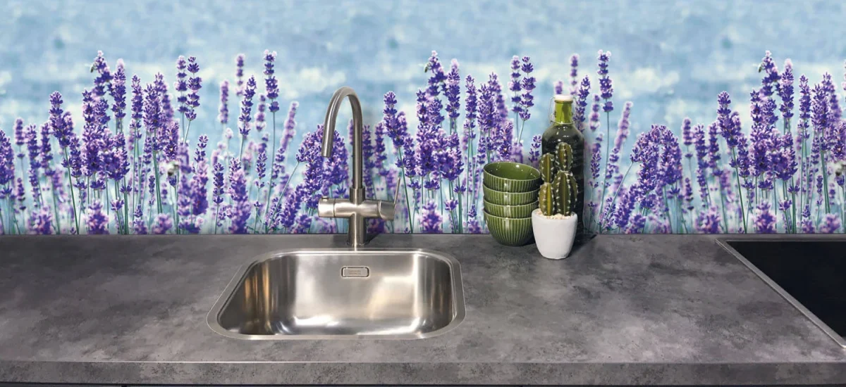 Kitchen backsplash with print - Lavender