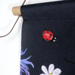 Textielposter: Konijntjes, bloemen en vlinders