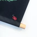 Textielposter: Konijntjes, bloemen en vlinders