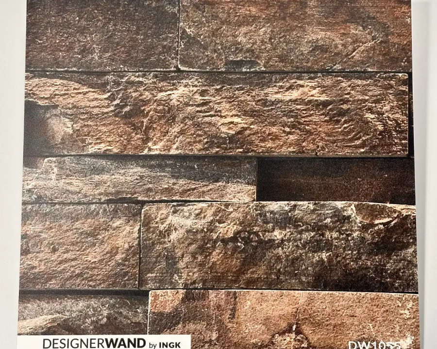 Staaltje 20x20 cm van 3D Stenen Bruin spatwand DW1055 met gestapelde natuursteenstroken