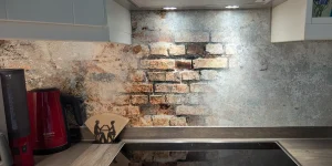 Rein & Willy's Küche mit Charakter: "Innerhalb einer Woche ein Superergebnis!" 3 Keuken Achterwand van Rein en Willy met nieuwe spatwand van Designerwand