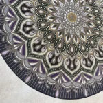 Ronde vloerdecoratie met mandala patroon – schoonloopmat op maat met gedetailleerde print in warme kleuren