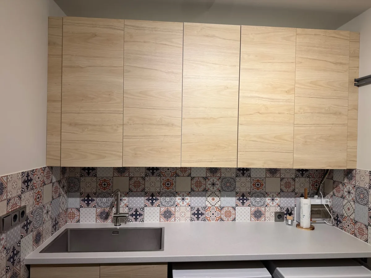 Spatwand met Portugees Tegel Design – Feldspar in de keuken van een klant