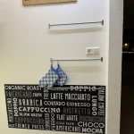 Koffie koffie koffie – Achterwand in de keuken van een klant