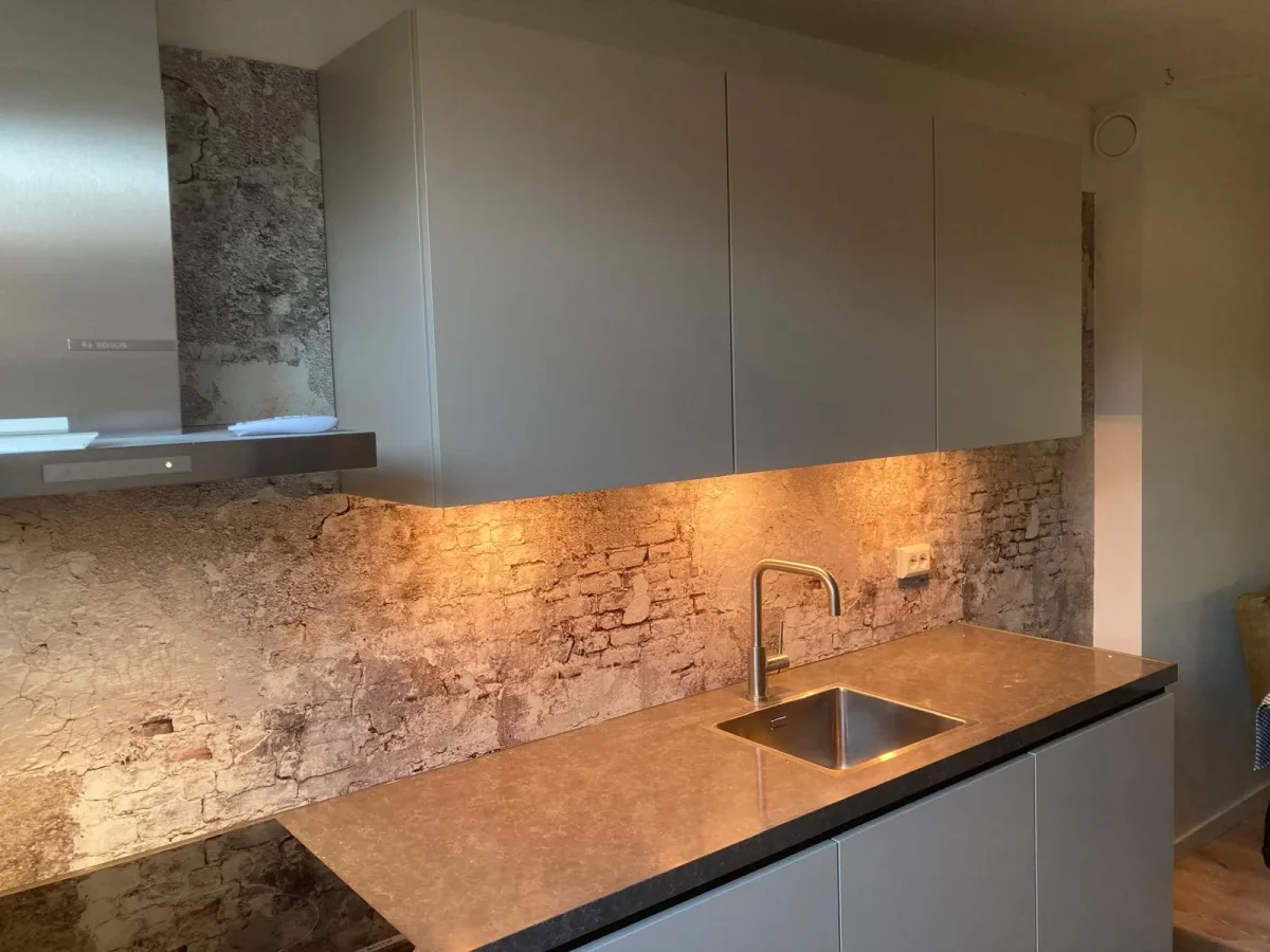 Brick & Concrete, DW7375 in a customer's kitchen