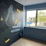 Sam & Luca, Digger Dig dark in de keuken van een klant