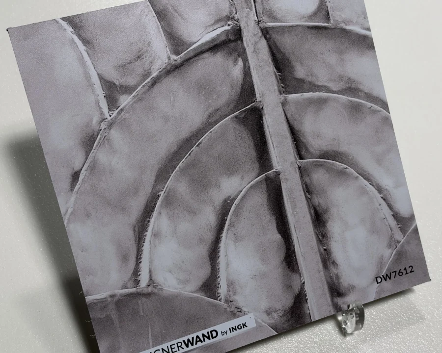 DW7612 sample, 20x20 cm, metallic leaf pattern with arches in warm grey