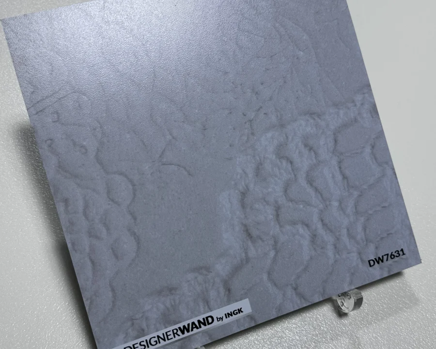 DW7631 sample, 20x20 cm, light grey relief texture with a silver sheen