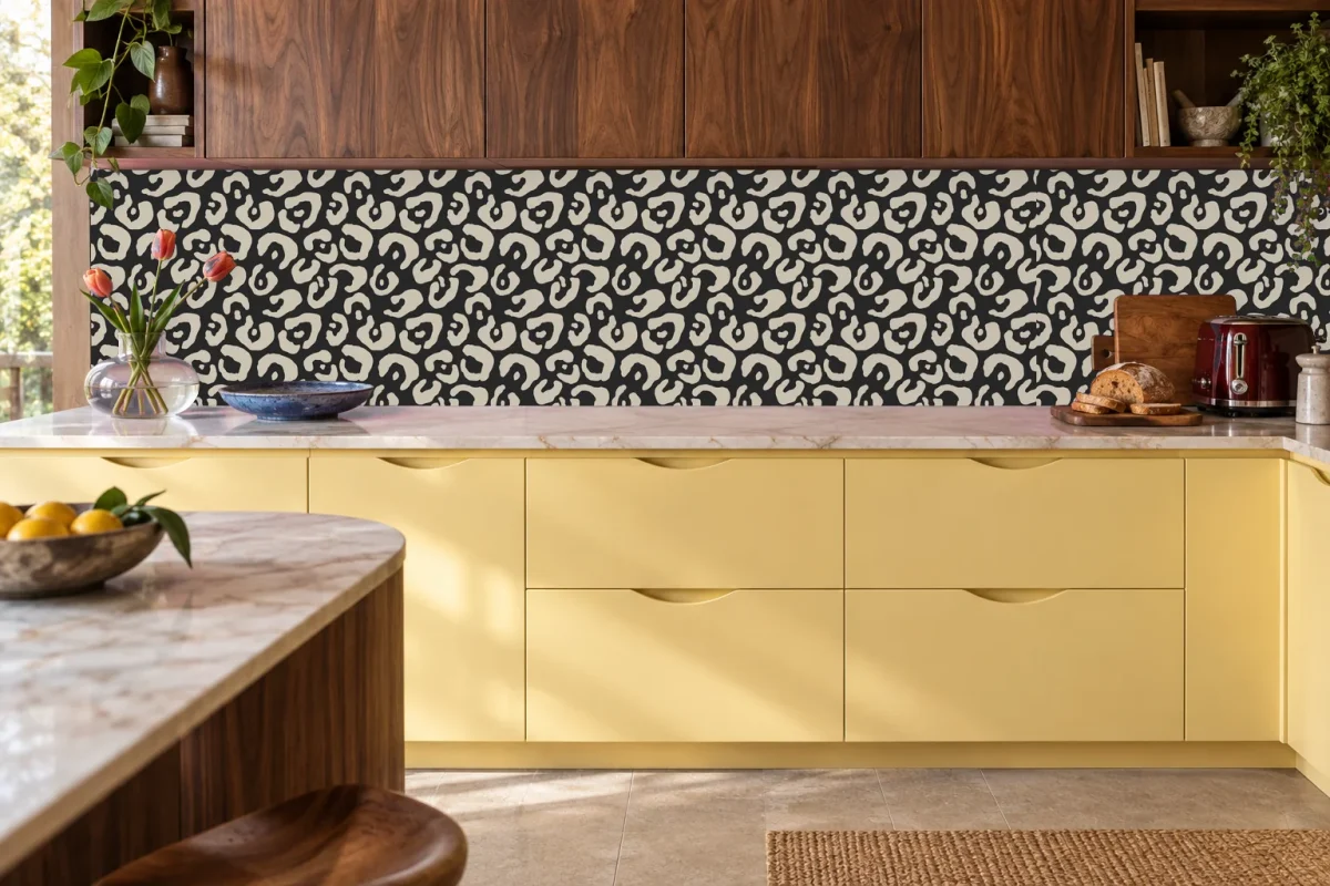Panterprint Zwart Zand - Spatwand - DW8706, keukensimulatie