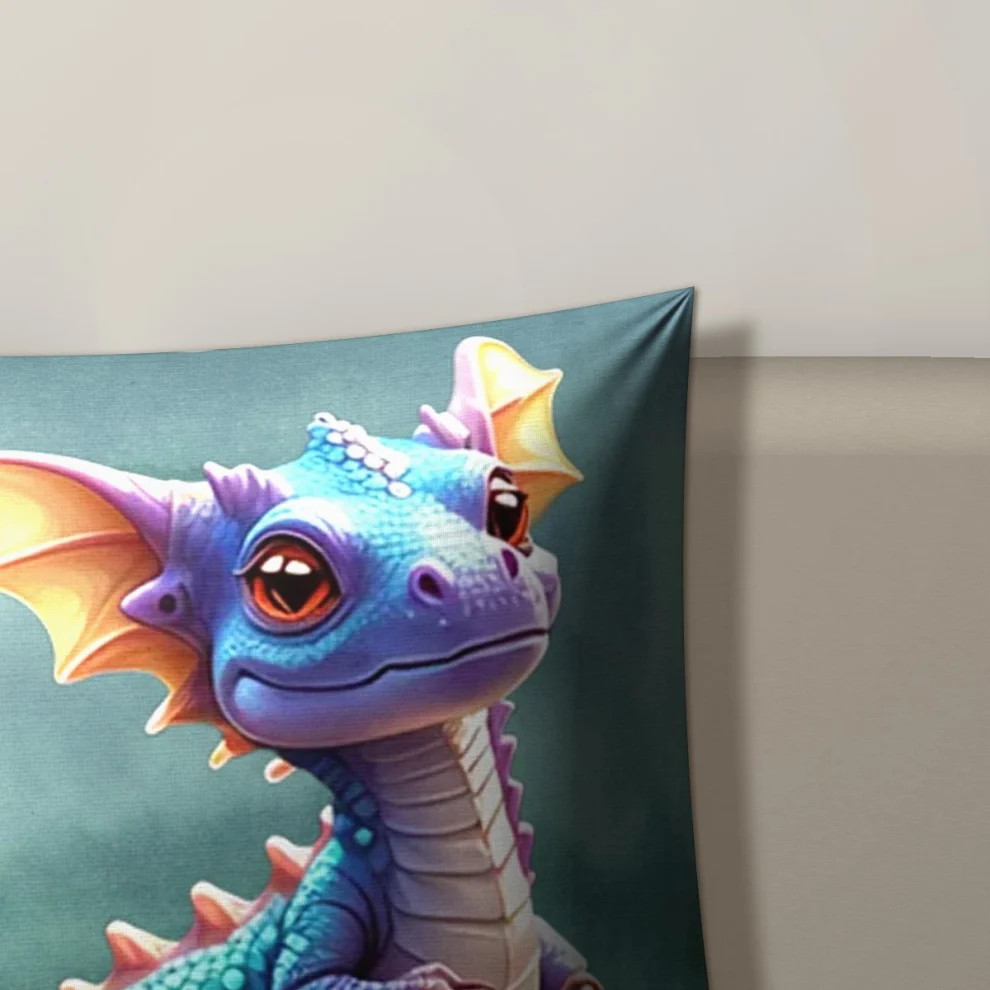 Coussin Décoratif Série Dragons Dragon Lovey de près : l’impression, le tissu et la couture sur le bord