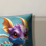 Coussin Décoratif Série Dragons Dragon Lives de près : l’impression, le tissu et la couture sur le bord