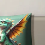 Coussin Décoratif Série Dragons Dragonny de près : l’impression, le tissu et la couture sur le bord