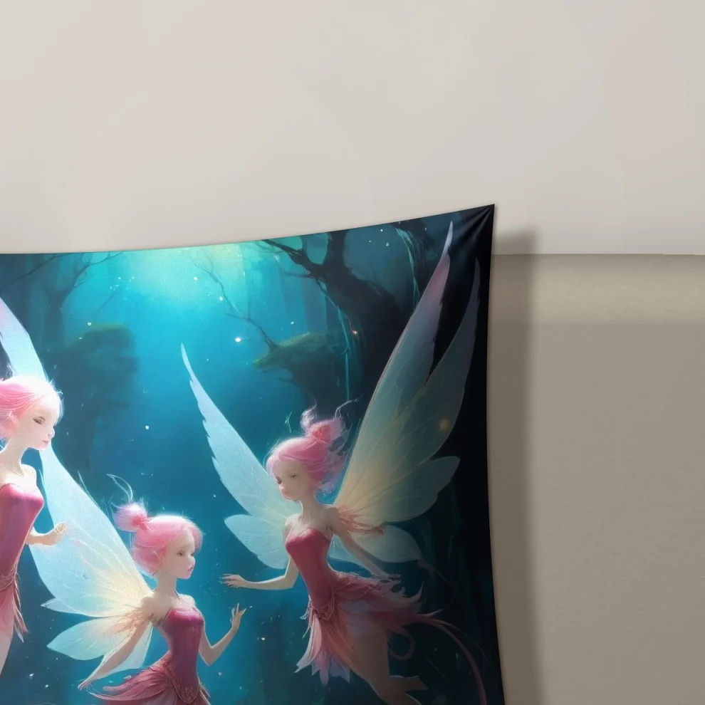 Coussin Décoratif Fairy Fun de près : l’impression, le tissu et la couture sur le bord