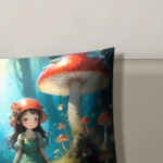 Coussin Décoratif Petit Chaperon Rouge sous le champignon de près : l’impression, le tissu et la couture sur le bord
